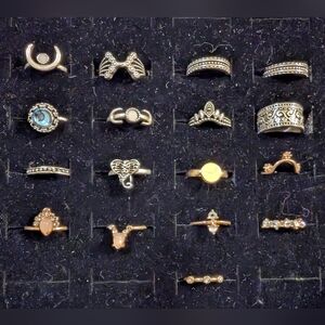 Costume jewelry rings small size 4/5 possibly 3